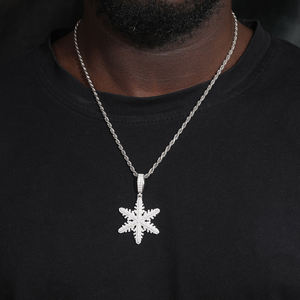 Pendentif flocon de neige plaqué argent avec micro-incrustations de strass, charme hip-hop pour homme, cadeau - Product Image 3