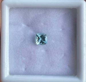 Aguamarina natural facetada con corte cojín, piedra preciosa de aguamarina con corte cojín limpia y brillante. - Product Image 4