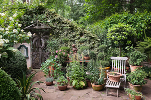 Pots de fleurs décoratifs haut de gamme en gros – Jardinières élégantes pour l'intérieur et l'extérieur destinées aux détaillants - Product Image 1