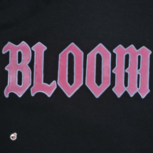 Sweat à capuche zippé anti-rides brodé floral MRI Group Bloom pour femme, noir, 100 % coton, écologique, respirant, hiver - Product Image 4