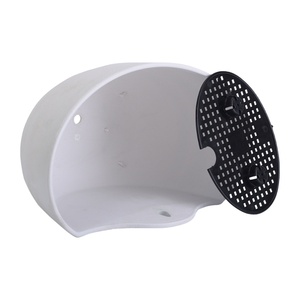 Jardinière en plastique murale demi-cercle Jardinière suspendue élégante et durable pour le jardinage intérieur et extérieur Parfait pour les fleurs - Product Image 4