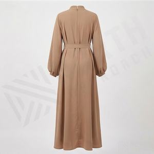Robe Abaya décontractée faite à la main Nida, très tendance, en polyester respirant, longueur au sol, avec détail volanté, couleur personnalisable - Product Image 2