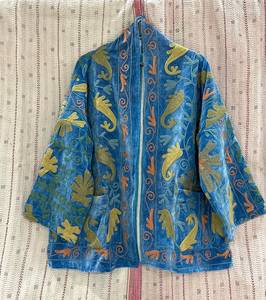 Chaqueta de Invierno para Mujer, Estilo Kimono, de Terciopelo Bordado a Mano en Jaipur, con Cierre de Cremallera, Ecológica, Estilo Boho Vintage Suzani, Venta al Por Mayor - Product Image 2