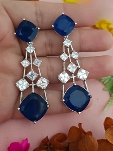 Encantadores Pendientes de Plata de Primera Calidad con Moissanita, Estilo Lágrima, para Mujer, Ideales para Fiestas y Eventos Nocturnos, con un Brillo Deslumbrante - Product Image 4