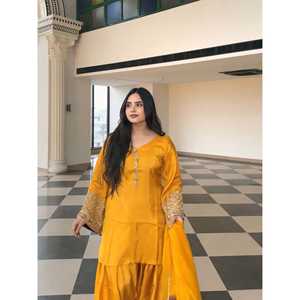 Magnifique ensemble haut-bas et Dupatta avec broderie Séquence Travail Taille XL - Product Image 3