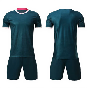 Ensemble de maillot de football personnalisé pour hommes, manches courtes, col en V, polyester respirant, nom et numéro de l'équipe, impression sublimée, adulte, toutes saisons - Product Image 3