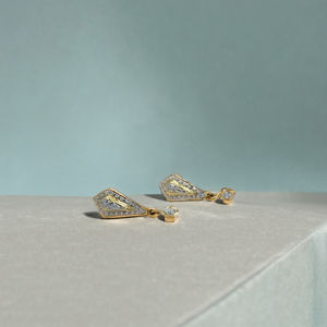 Boucles d'oreilles pendantes de créateur en or 22 carats avec pierres de cristal, bijoux élégants de forme longue pour femmes, à porter au quotidien et pour les soirées - Product Image 3