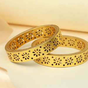 Bracelets en argent sterling 925 plaqués or avec motif floral Tridha Jali, tendance pour femmes, parfaits pour un usage quotidien ou pour des occasions spéciales. - Product Image 3
