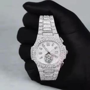 Reloj de Diamantes Moissanite de Alta Gama para Hombre con Acabado de Joyería de Moda Premium - Product Image 1