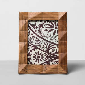 Cadre photo en bois fin pour décoration moderne, affichage mural ou sur bureau, style contemporain élégant, cadeau pour mariage, anniversaire, anniversaire de mariage - Product Image 3