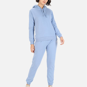 Conjunto Deportivo Cómodo para Mujer, Chándal Moderno y Ajustado, Ropa de Entrenamiento - Product Image 1