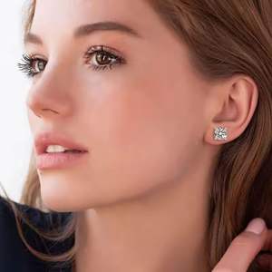 Boucles d'oreilles classiques en moissanite taille ronde, plaquées or, serties clos, en argent sterling 925, bijoux pour femme - Product Image 4