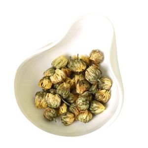 BEST SELLER Bourgeons de fleurs de chrysanthème séchés durables Infusion apaisante et rafraîchissante à base de plantes - Product Image 1