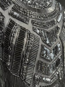 Cape d'épaule élégante brodée de perles et de pompons, travail manuel intensif, pour accessoire de robe de mariée, fournisseur en gros - Product Image 3