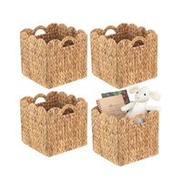 Panier de rangement pliable en jacinthe d'eau naturelle tressée à bords festonnés pour l'organisation de la salle de bain, de la chambre, de la buanderie et du garde-manger