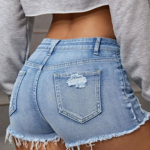 Shorts en jean pour femmes de qualité supérieure, respirants et super déchirés, avec délavage personnalisé pour un confort optimal - Product Image 6