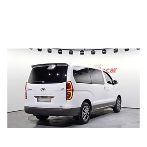 Hyundai Starex 4x4 Urban 9 places, juillet 2018, Diesel Automatique, 61 688 km, Émissions Euro V, Sièges en cuir, Conduite à gauche - Product Image 2