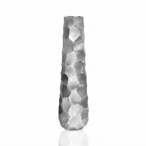 Vase à fleurs en métal attrayant, décoration de table moderne pour la maison, les mariages, les hôtels, les restaurants et la décoration intérieure. - Product Image 5