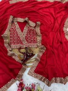 Exclusivo Sari de Seda Rangoli con Diseño de Diseñador, Blusa Elegante, Moderno y Sofisticado, Última Moda India Tradicional para Bodas y Fiestas, para Chicas y Mujeres - Product Image 3