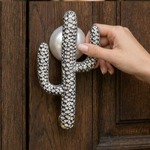Pomo de Puerta de Hierro Fundido con Forma de Cactus, Diseño Suroeste, Duradero, Cierre Suave, Herraje para Armarios de Cocina y Baño - Product Image 1
