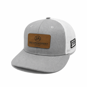 Parche de cuero personaliza tu propio logotipo Sombreros de camionero Malla gris/blanca Gorras transpirables Alta calidad en Vietnam - Product Image 1