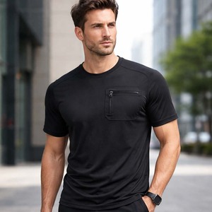 T-shirts tactiques d'extérieur pour hommes, personnalisables, respirants, noirs, à col rond, avec poche zippée, utilitaires, vente en gros - Product Image 3