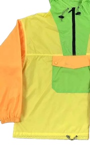 เสื้อแจ็คเก็ตกันลมคุณภาพสูงจากผู้ผลิต OEM แบบ unisex ทรงปกติ สีนีออน ดีไซน์บล็อกสีแบบ Anorak สำหรับกิจกรรมกลางแจ้ง พร้อมฮู้ดกันลม - Product Image 2