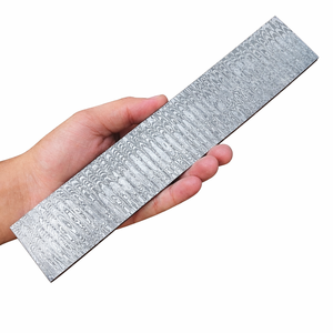 Barra de acero de Damasco hecha a mano con patrón de escalera, ideal para la fabricación de cuchillos de cocina, cuchillos para actividades al aire libre. - Product Image 2