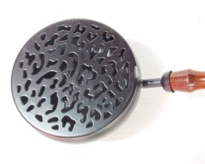 Brûleur d'encens arabe traditionnel haut de gamme, résistant à la chaleur, avec poignée en bois, support en métal pour charbon de bois, pour Oud, encens de temple, écologique - Product Image 1