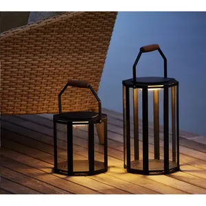 Farol de Hierro Moderno con Asa de Madera, Portátil, Decoración para Exteriores e Interiores, Portavelas, Diseño Hexagonal, Acabado Negro - Product Image 4