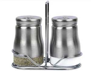 Ensemble unique de salières et poivrières en acier inoxydable inclinées avec base incurvée – Distributeurs d'assaisonnements de cuisine modernes et artistiques - Product Image 5