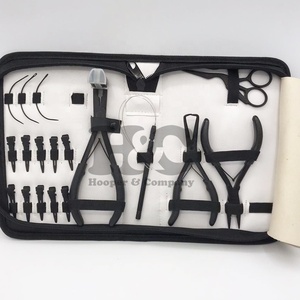 Kit d'outils de pose d'extensions capillaires nouées à la main de qualité supérieure avec pinces en acier, couleur et logo personnalisés, noir, durable, kit d'outils capillaires en promotion - Product Image 3