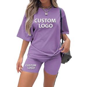 Ensemble de survêtements d'été décontractés personnalisés pour hommes, 2 pièces, t-shirt et short à manches courtes avec décoration en dentelle et pompon, motif uni - Product Image 1