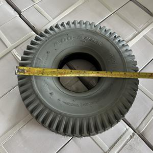 Pneu gris Cheng Shin 4.00-4 C248 4PR avec jante de 4 pouces et chambre à <span class=keywords><strong>air</strong></span> de 2.15 pouces pour motoculteurs, tondeuses à gazon, scooters de mobilité, chariots et chariots à main - Product Image 3