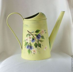 Arrosoir décoratif en métal avec motifs imprimés en émail, outil de jardin élégant pour l'entretien des plantes d'intérieur et d'extérieur. - Product Image 2