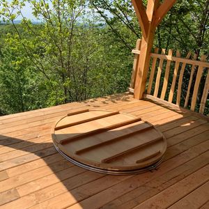 Baignoires de spa de luxe en acier inoxydable 304 diamètre de 220cm isolées intégrées avec couvercle par installation en bois de cèdre rouge pour l'extérieur - Product Image 3