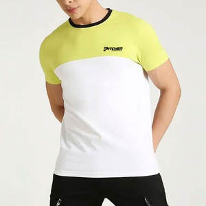 Camisetas de hombre modernas y ajustadas con tela transpirable, corte cómodo y estilo a la moda. - Product Image 1