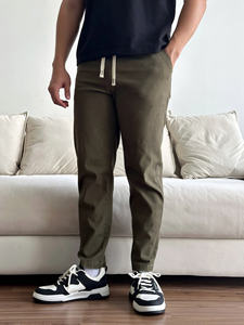 Pantalon Cargo Kaki Unisexe Formel en Tissu Feutre Modal de Haute Qualité, Durable et Absorbant l'Humidité, pour le Travail et les Services de Traitement des Vêtements - Product Image 5