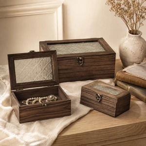 Caja de Almacenamiento de Madera Natural Más Vendida con Tapa con Bisagras, Organizador Duradero para el Hogar, Oficina, Dormitorio y Embalaje de Regalos en Venta - Product Image 1