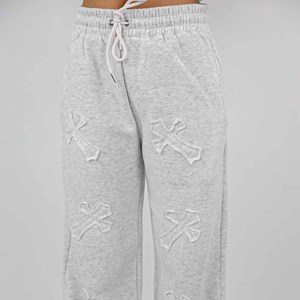Ensemble de survêtement 2 pièces gris en polaire pour femme, coupe ample, à capuche, décontracté, manches longues, motif croisé gaufré - Product Image 4