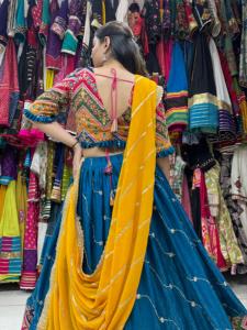 Ensemble Lehenga Choli indien traditionnel bleu en coton brodé, longueur ras du sol, coupe classique, pour femme, tenue de mariage, anti-humidité - Product Image 6