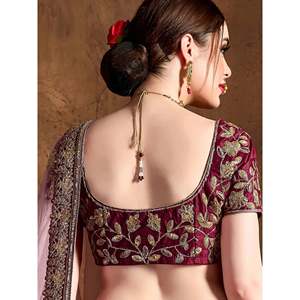 Lehenga Choli de Seda Bordada Color Granate para Bodas, Talla Grande, con Volantes y Perlas - Product Image 1