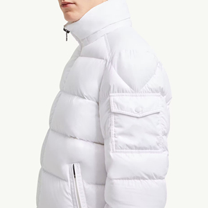 Veste d'hiver légère en duvet pour homme, nouvelle conception OEM, veste matelassée à bulles pour l'extérieur, matériau personnalisé, fabriquée au Pakistan - Product Image 2
