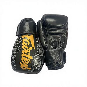 นวมชกมวย Fairtex รุ่นใหม่ล่าสุด - หนังแท้สำหรับฝึกซ้อมและต่อยมวย - อุปกรณ์มวยไทยสีดำ ขนาด 10 ออนซ์ ถึง 18 ออนซ์ - Product Image 5