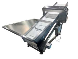 Système <span class=keywords><strong>de</strong></span> détection <span class=keywords><strong>de</strong></span> métaux automatique sur convoyeur avec une puissance <span class=keywords><strong>de</strong></span> 3 kW, boîtier en bois pour protéger le broyeur <span class=keywords><strong>de</strong></span> plastique des dommages causés par les déchets, garantie d'un an - Product Image 1