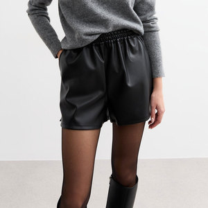 Hot Sell Women Leather Shorts with Utility Pockets - Stylish High-Waisted Faux Leather Bottoms for Casual women's shorts OEM - Product Image 1