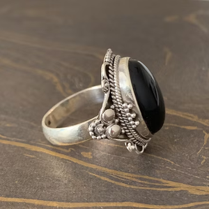 Elegant Black Onyx <b>Ring</b> 925 Sterling Silver Oval Cabochon Antique Design <b>Statement</b> Jewelry - Product Image 4