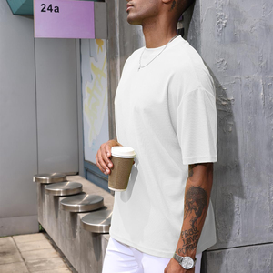 Camiseta Oversize para Hombre, Diseño Casual para Mayor Comodidad, con Logotipo Personalizado, Tela Ligera y Ajuste Cómodo - Product Image 3