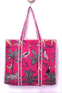 Bolso Tote Acolchado Rosa con Estampado de Selva, Bolso Tote de Algodón Hecho a Mano, Bolso de Hombro con Estampado Tropical, Bolso de Compras Grande, Bolso de Playa, Bolso de Viaje. - Product Image 5