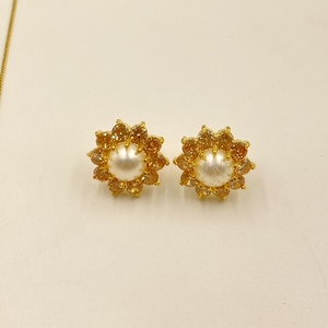 Conjunto de Collar y Pendientes con Perla y Zafiro Floral, Chapado en Oro de 22K, Latón, Zafiro Simulado Redondo, para Mujer - Product Image 3